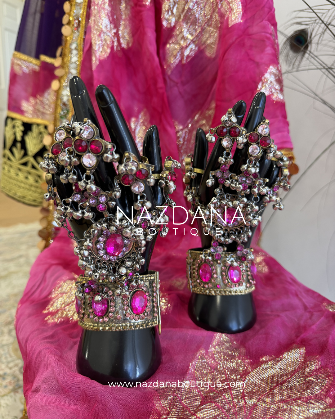 HAND BRACELET - PINK